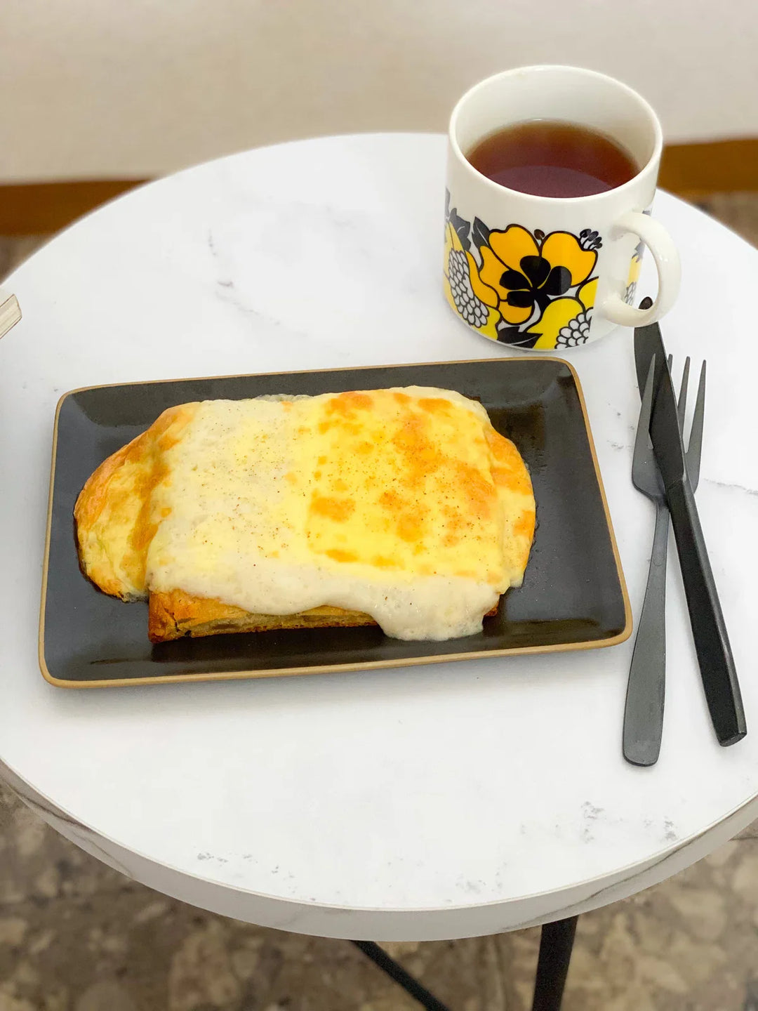 クロックムッシュ風にいただく乾燥野菜のフォカッチャ